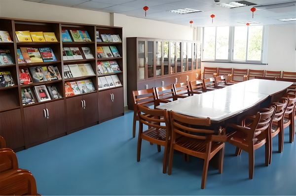 广东大学生迁深圳户口_陈佩斯电影《戏台》：嬉笑过后，无尽悲凉 动两岸接触和互才能开展双方